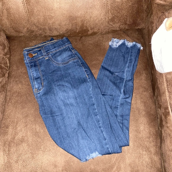 Distressed jeans - Picture 3 of 3